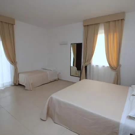 מלון San Bartolo 4*