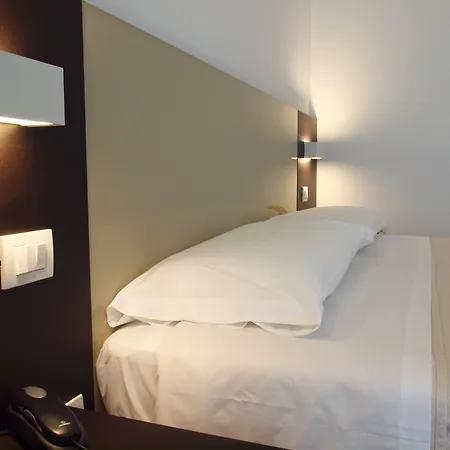 San Bartolo Hotell Vittoria